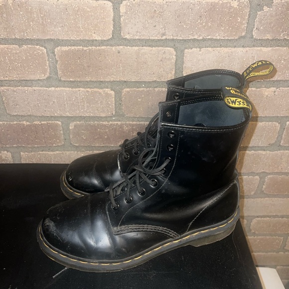 Dr. Martens Shoes - Doc martens sz 10